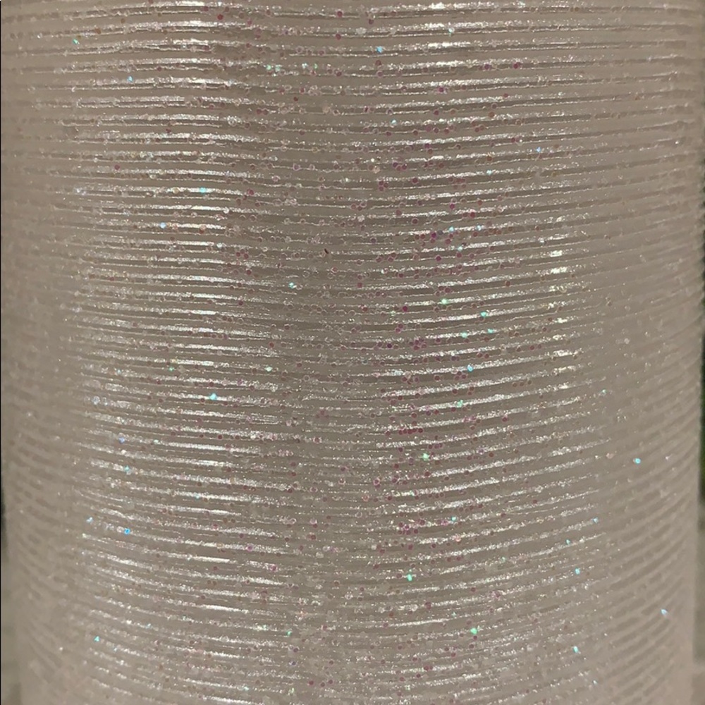 Perfectly Imperfect Luminara Flameless Candle 🔥 - Picture 3 of 7
